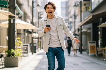 彼氏が最近テンション高い？感覚を信じて見抜く浮気の兆候と女の存在