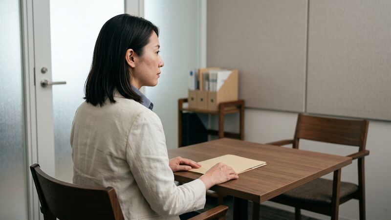 離婚前に浮気調査を考えたら？証拠集めの注意点と探偵へ依頼する判断基準