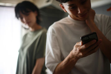 彼氏の浮気を疑うあなたへ。探偵直伝！彼女が知るべき調査の秘訣とは？